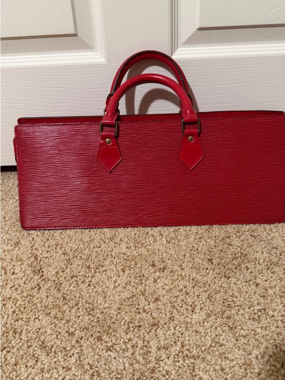 Louis Vuitton Epi Sac Triangle bag w/ matching wallet. Very unique bag. - Picture 2 of 14